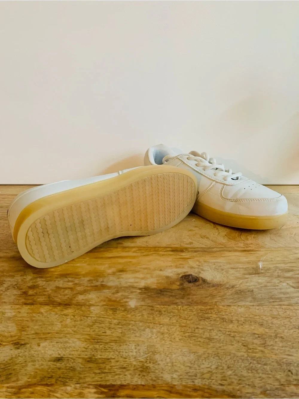 Wize & Ope classic white